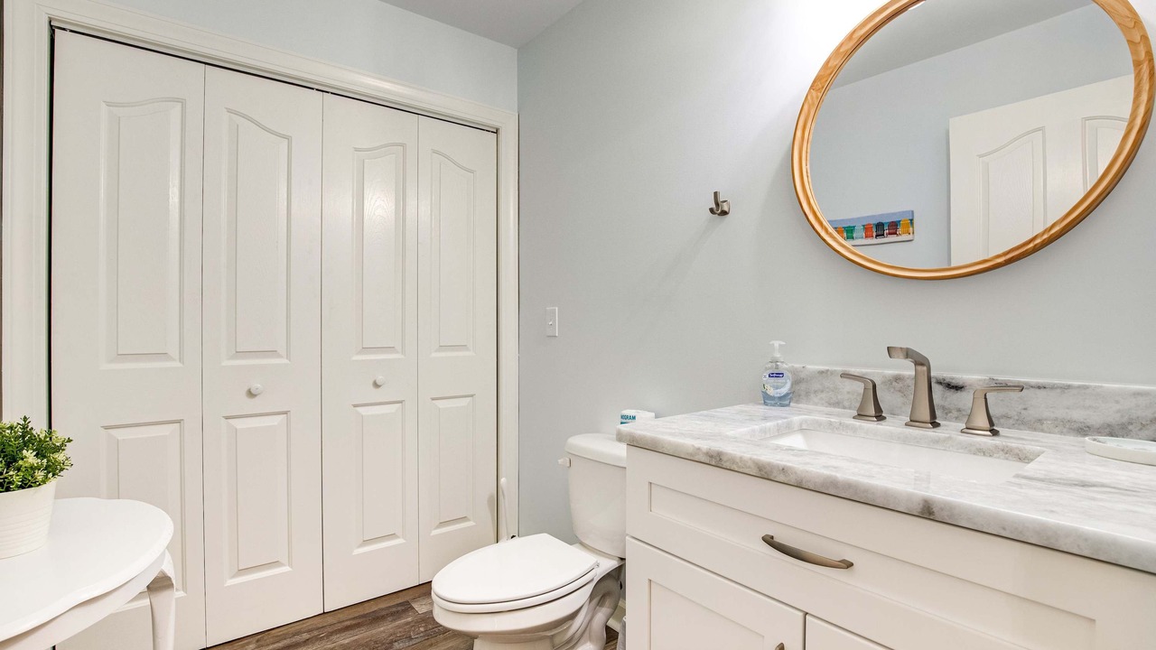 Photo of Bathroom in Sunset Point