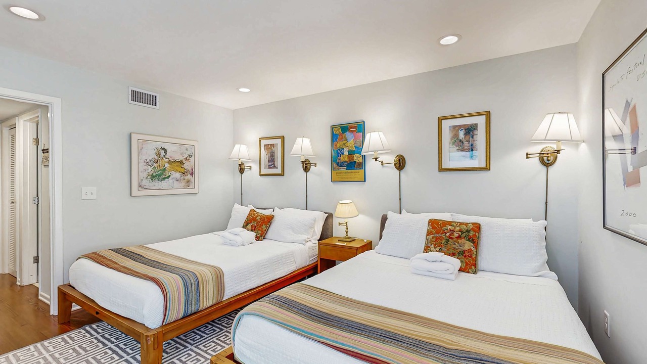 Photo of Bedroom in Spinnaker Beachhouses