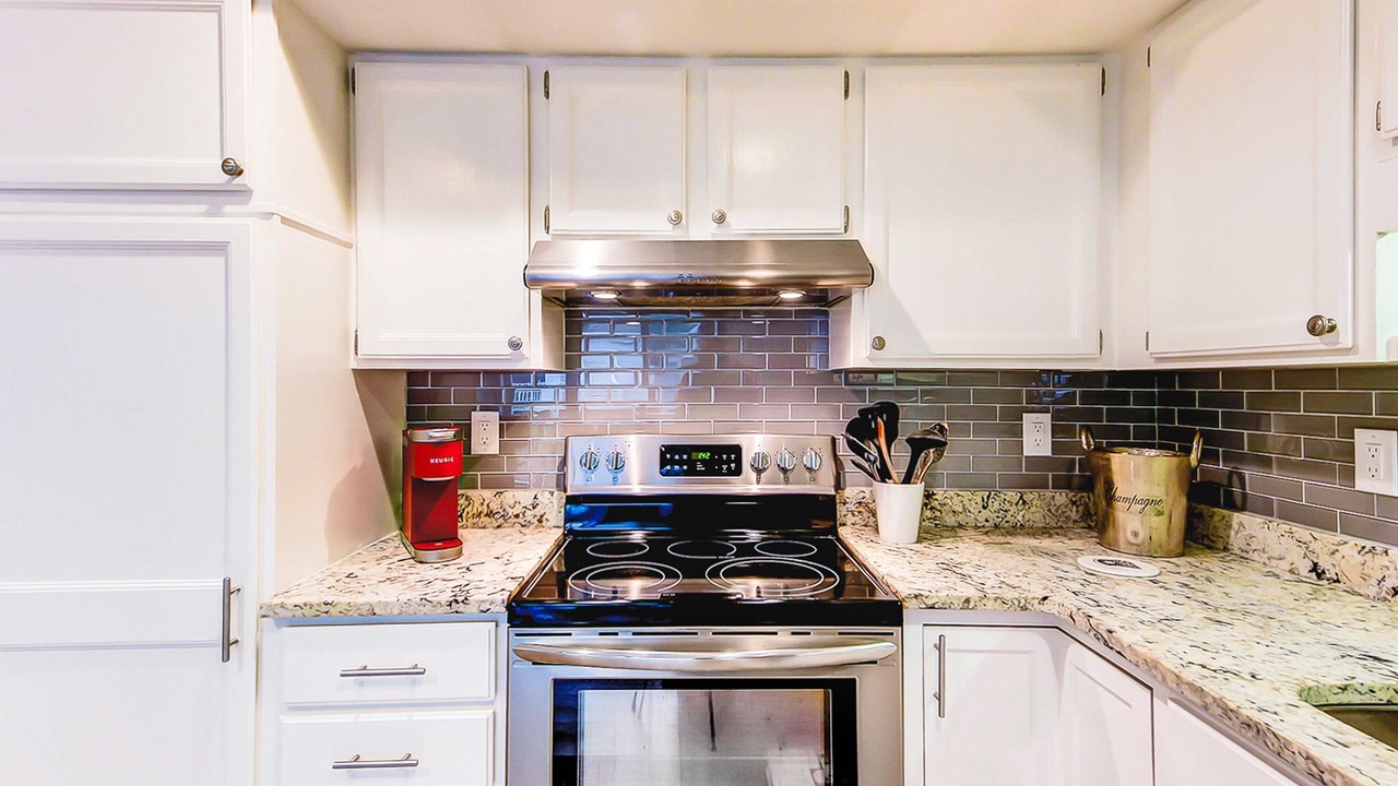 Photo of Kitchen in Spinnaker Beachhouses