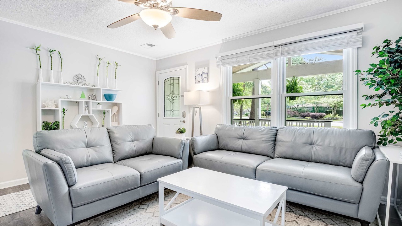 Photo of Livingroom in Charleston