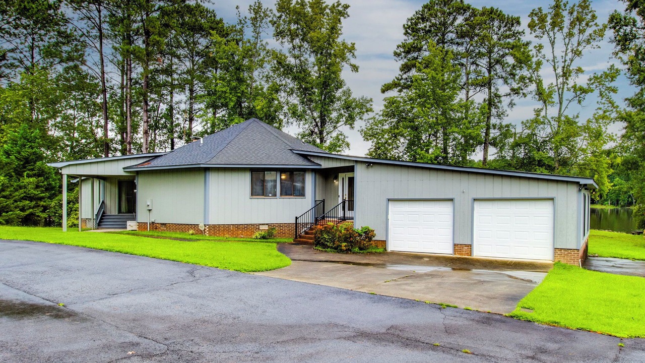Photo of Outdoor in Chapin