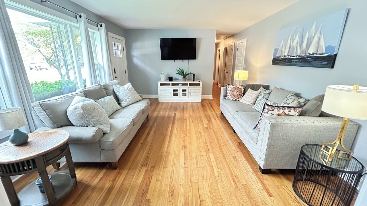 Photo of Livingroom in West Ashley