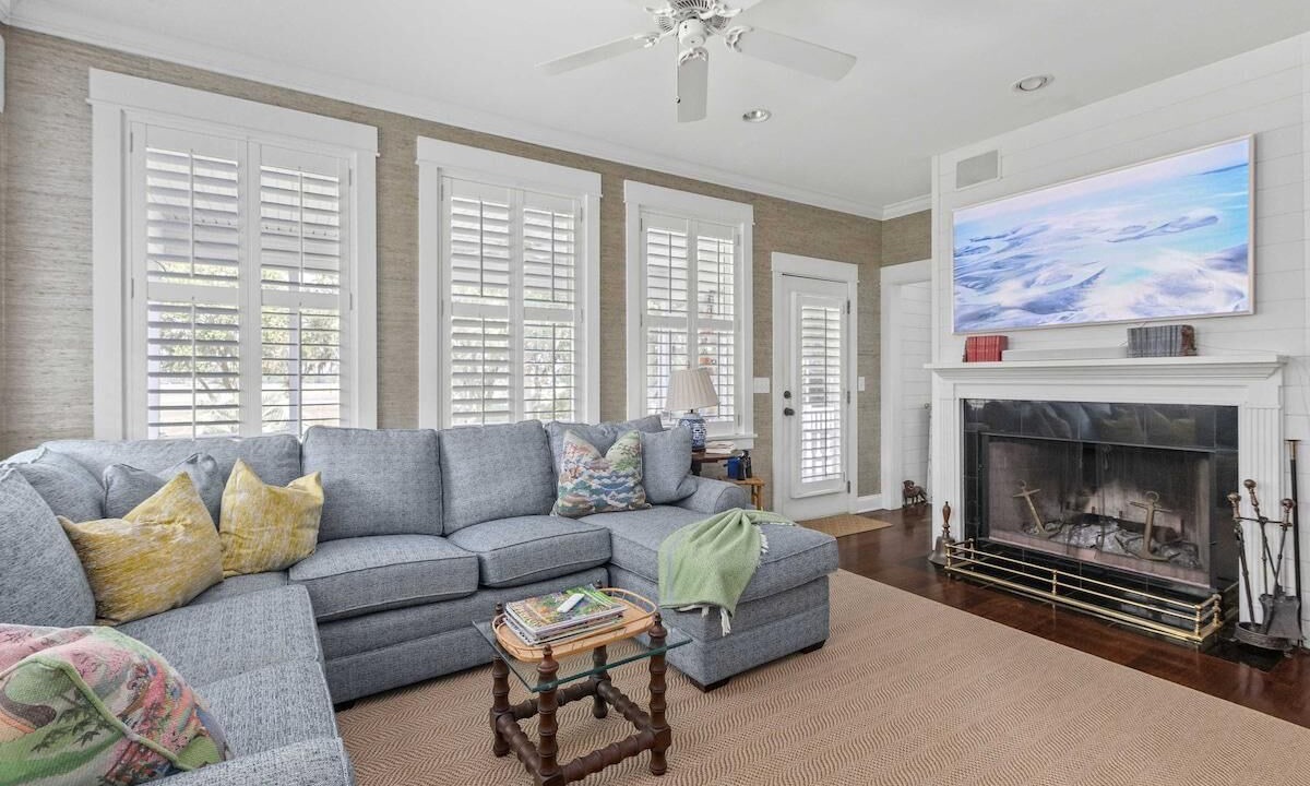 Photo of Livingroom in Johns Island