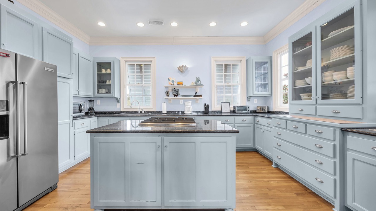 Photo of Kitchen in Debordieu Colony