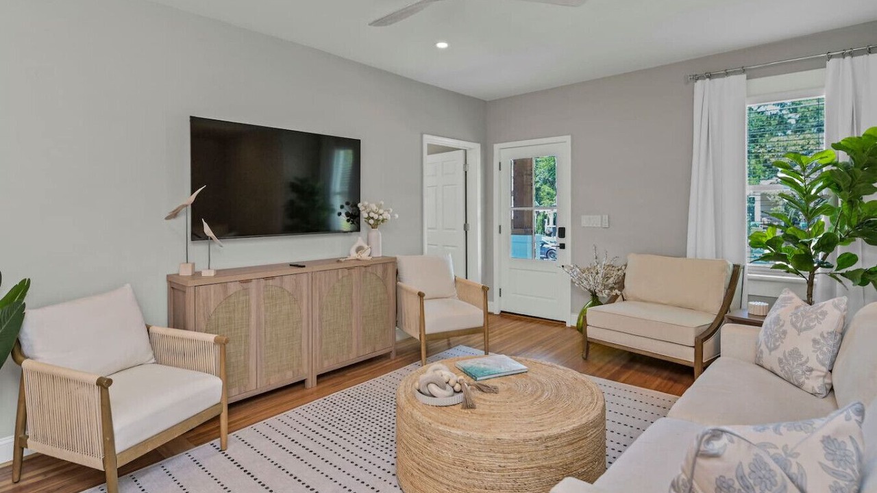 Photo of Livingroom in Earlewood