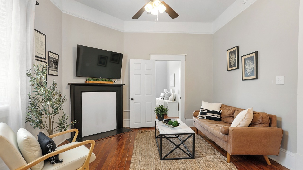 Photo of Bedroom in Metropolitan