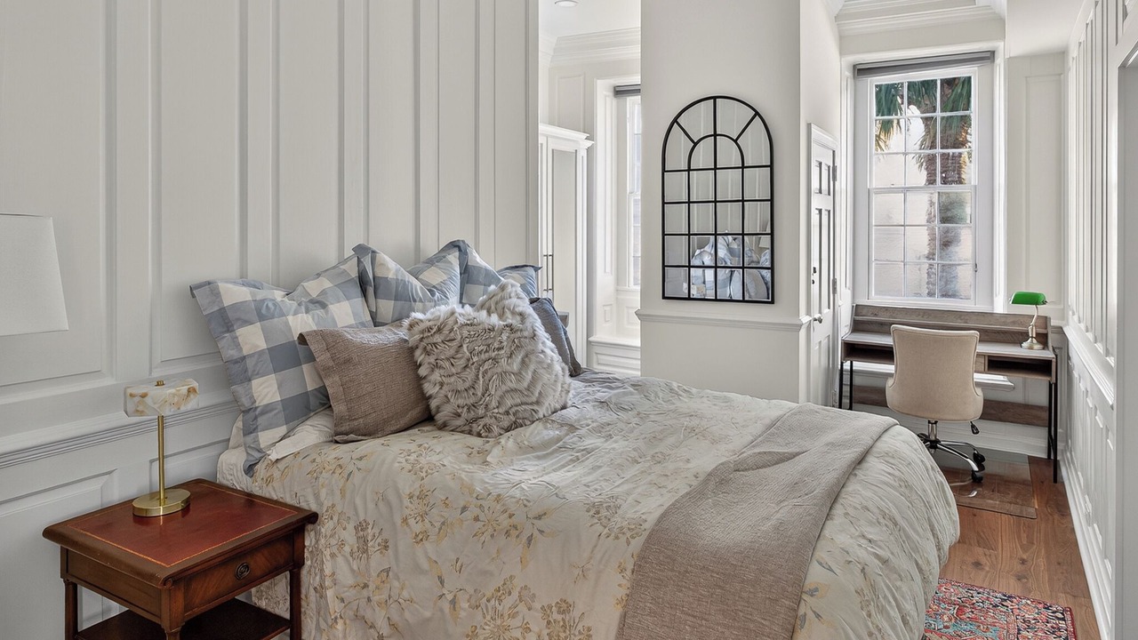 Photo of Bedroom in South of Broad