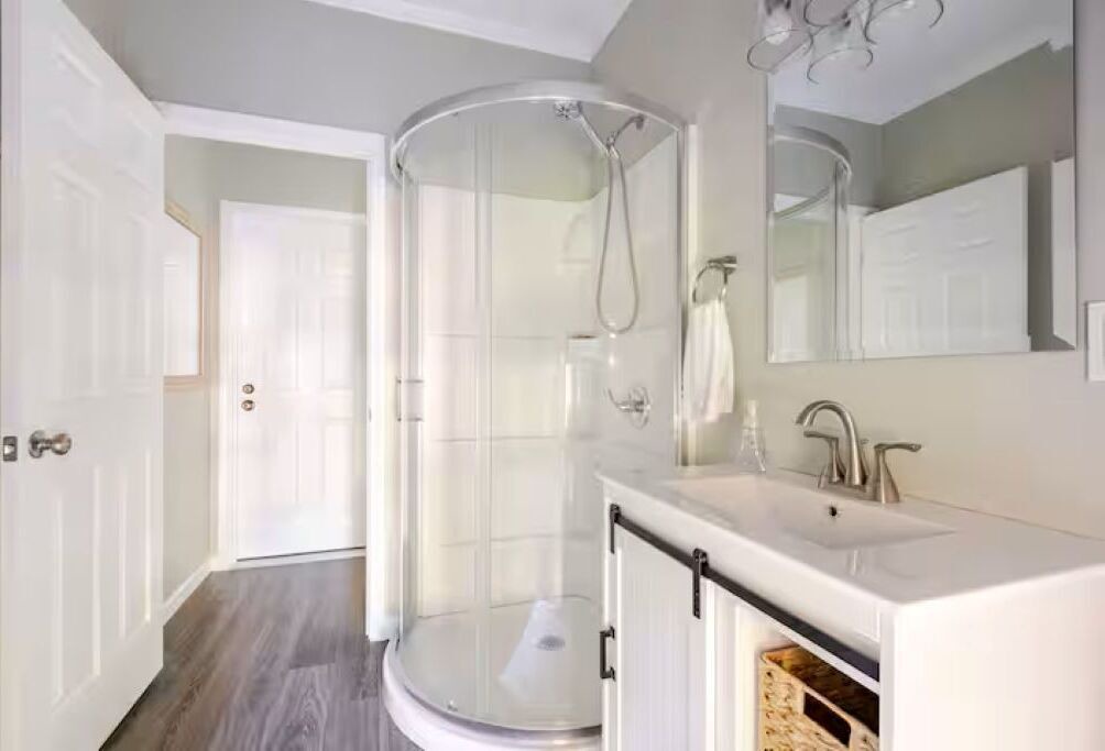Photo of Bathroom in Pleasant Garden