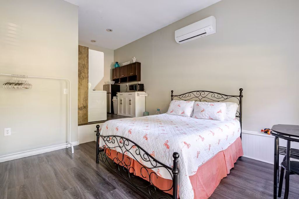 Photo of Bedroom in Pleasant Garden