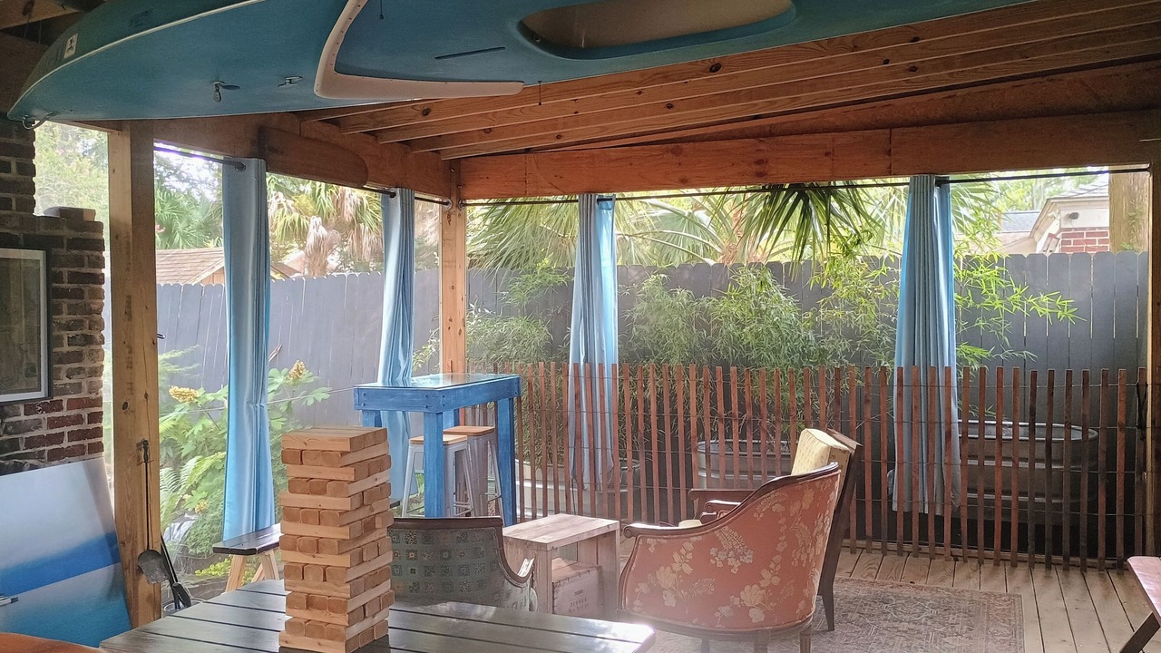 Photo of Livingroom in Charleston