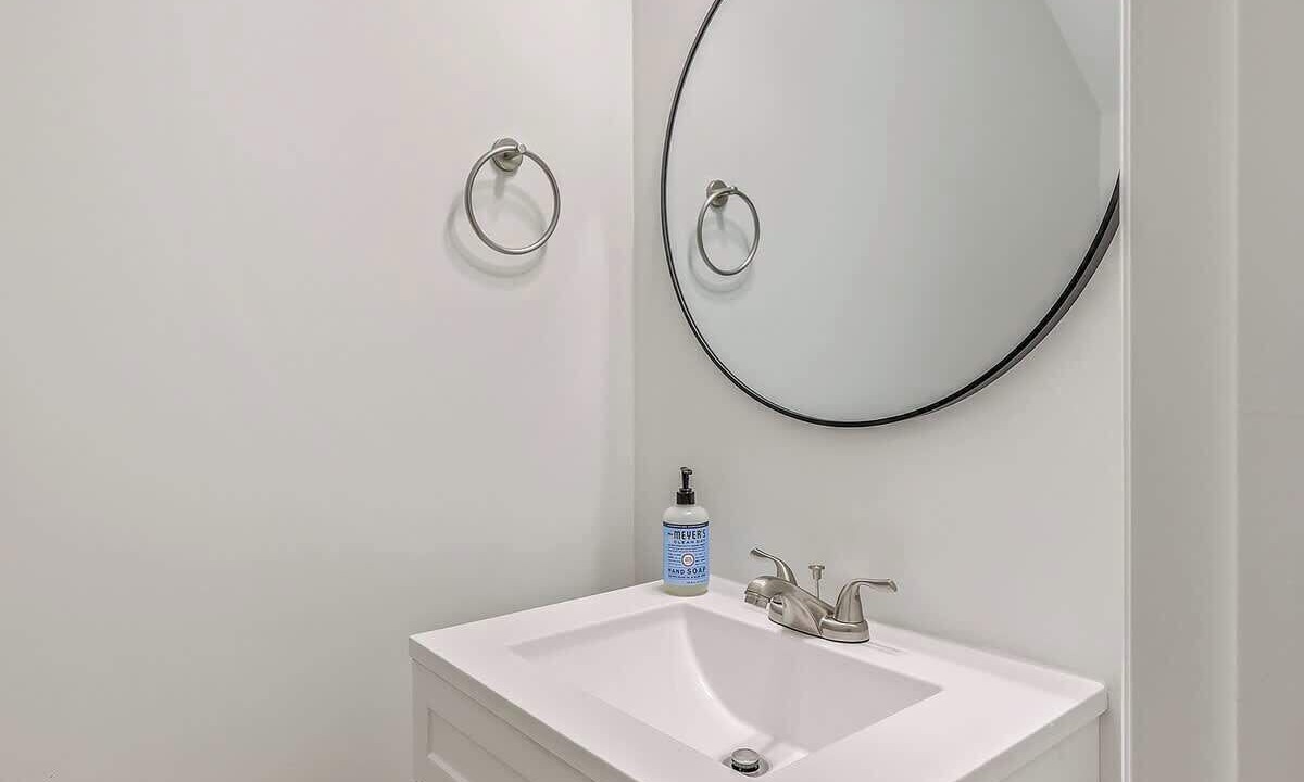 Photo of Bathroom in Hanahan