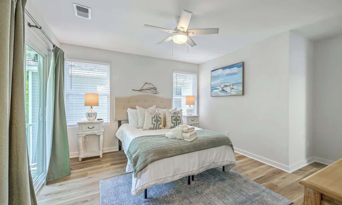 Photo of Bedroom in Hanahan
