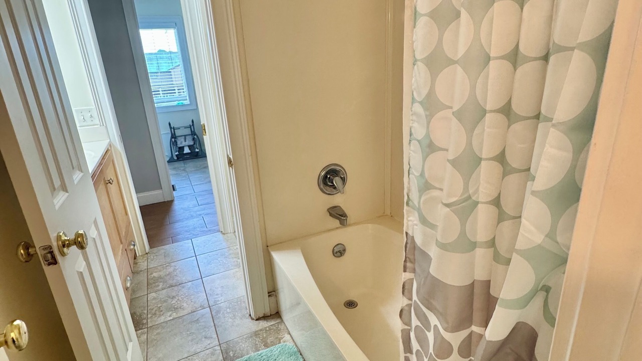 Photo of Bedroom in Saint Helena Island