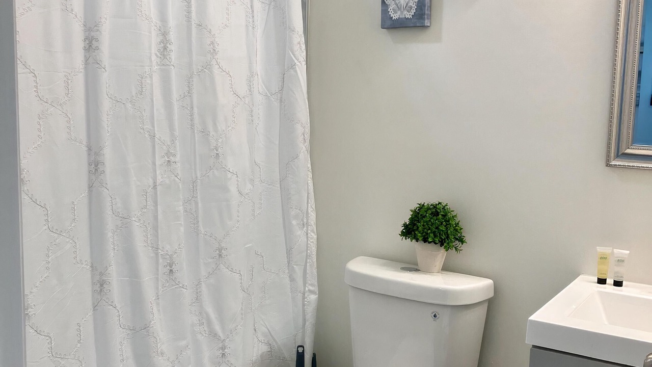 Photo of Bathroom in Hanahan