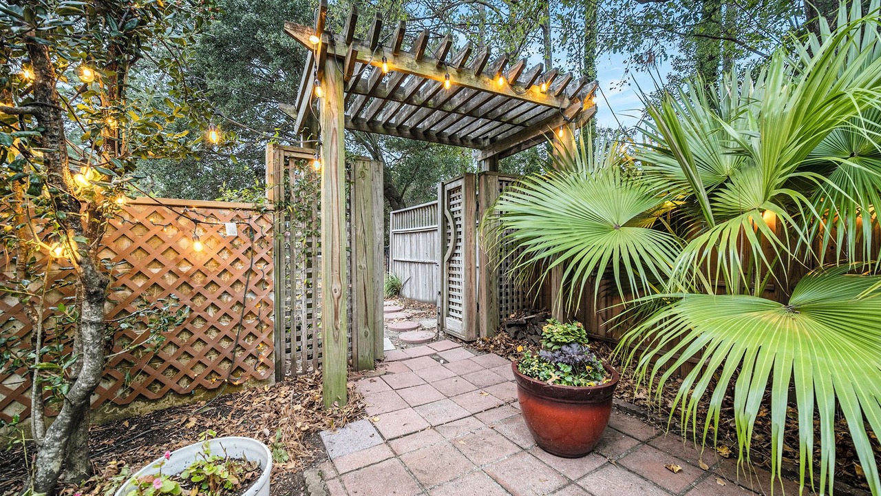 Photo of Outdoor in Mount Pleasant