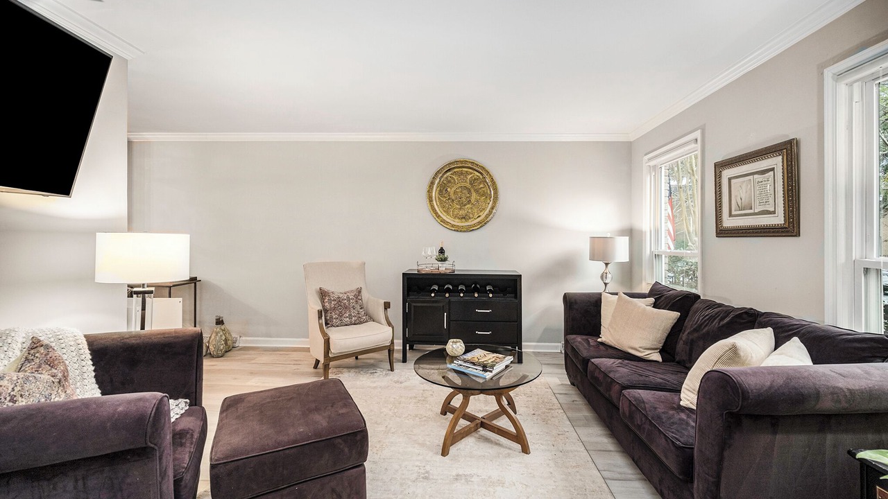 Photo of Livingroom in Mount Pleasant