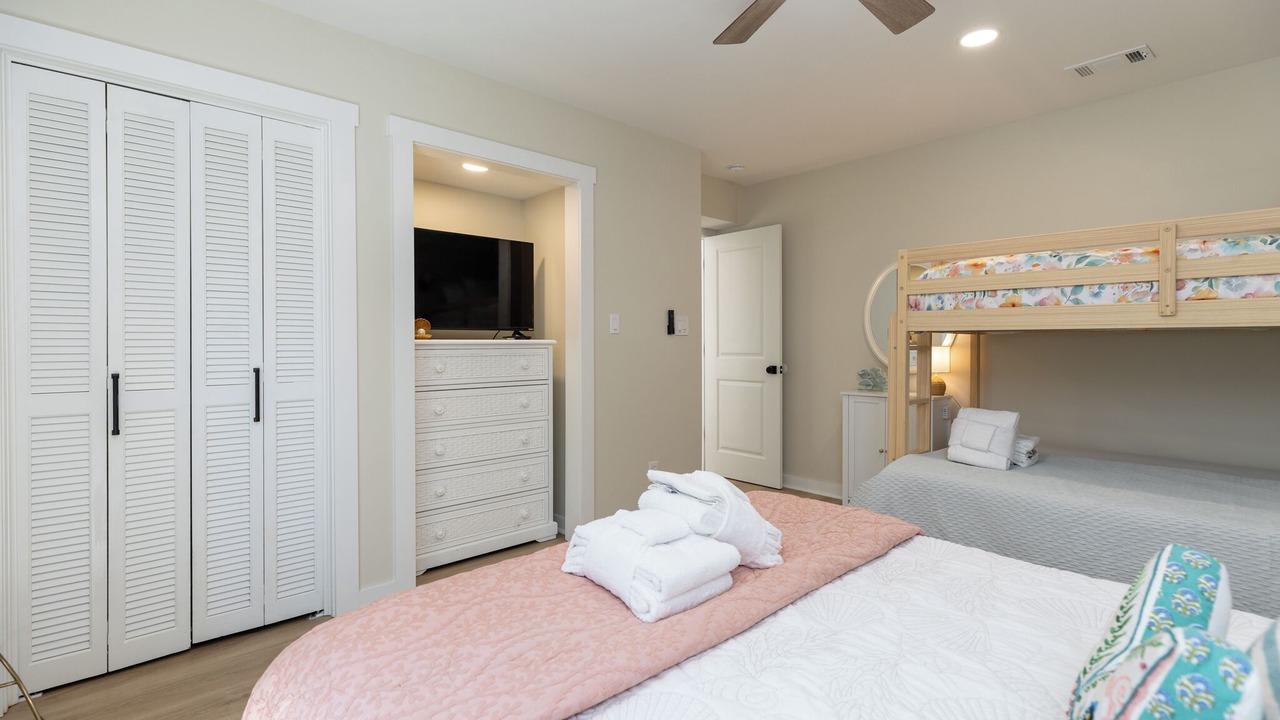 Photo of Bedroom in Heritage Woods