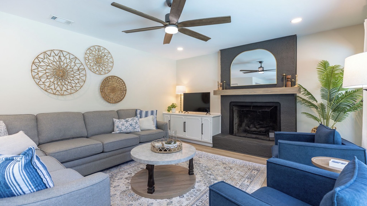 Photo of Livingroom in Heritage Woods