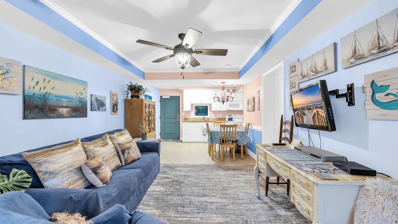 Photo of Livingroom in North Litchfield Beach