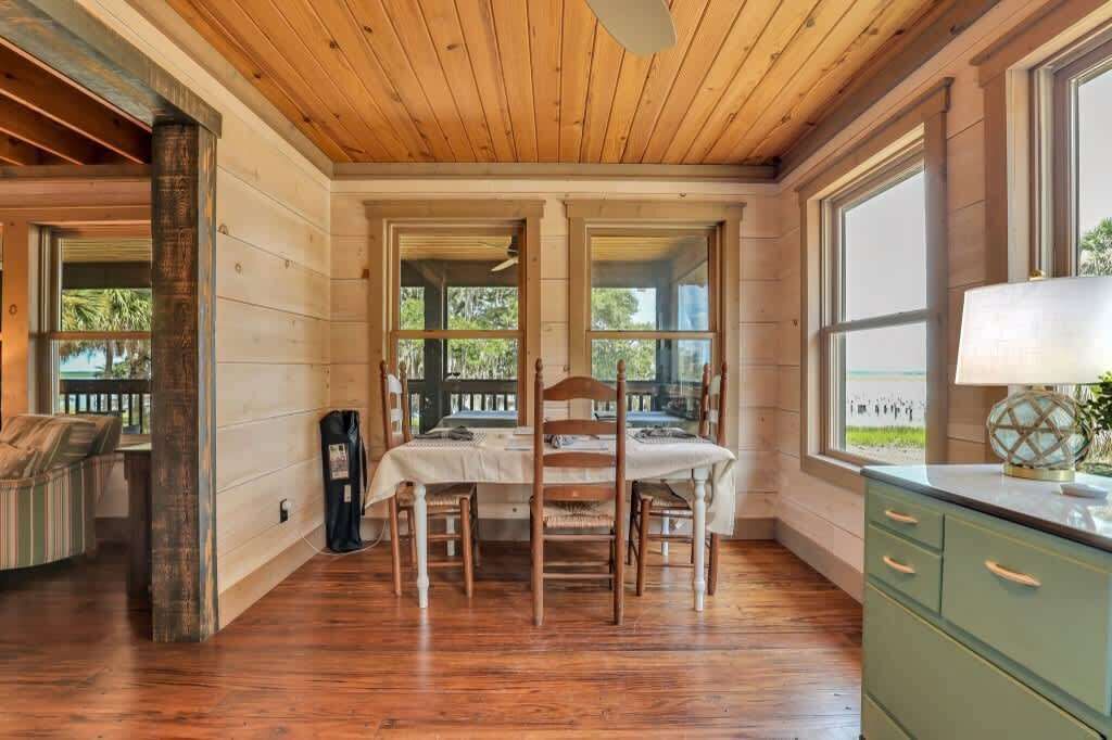 Photo of Livingroom in Daufuskie Island