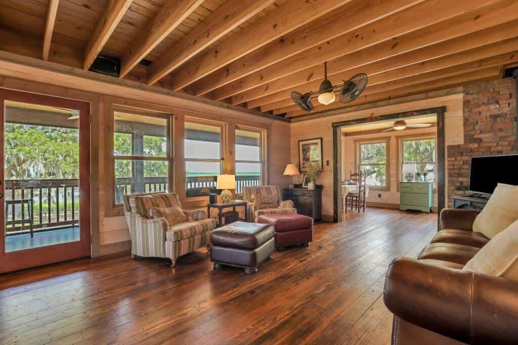 Photo of Livingroom in Daufuskie Island