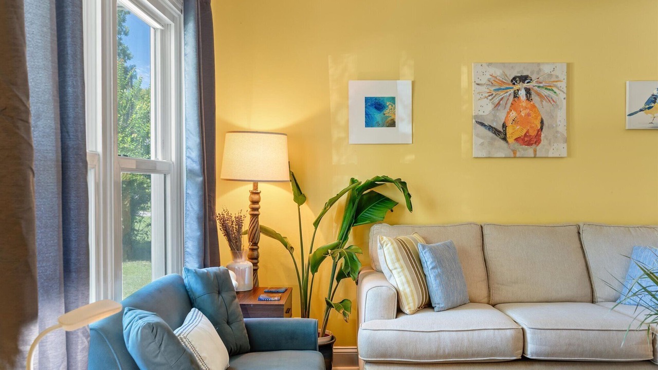 Photo of Livingroom in West Ashley