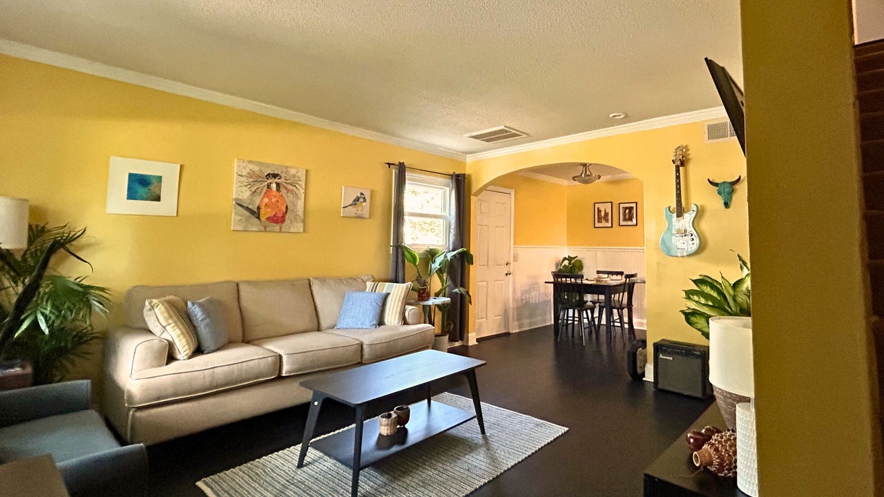 Photo of Livingroom in West Ashley