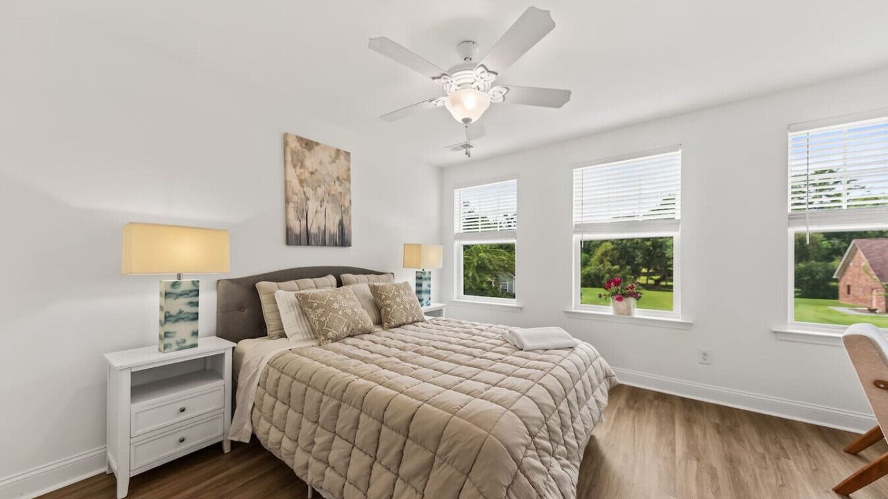Photo of Bedroom in Goose Creek