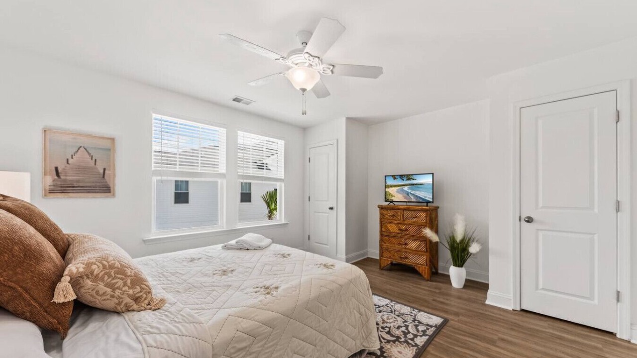 Photo of Bedroom in Goose Creek