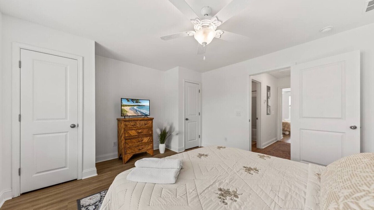 Photo of Bedroom in Goose Creek