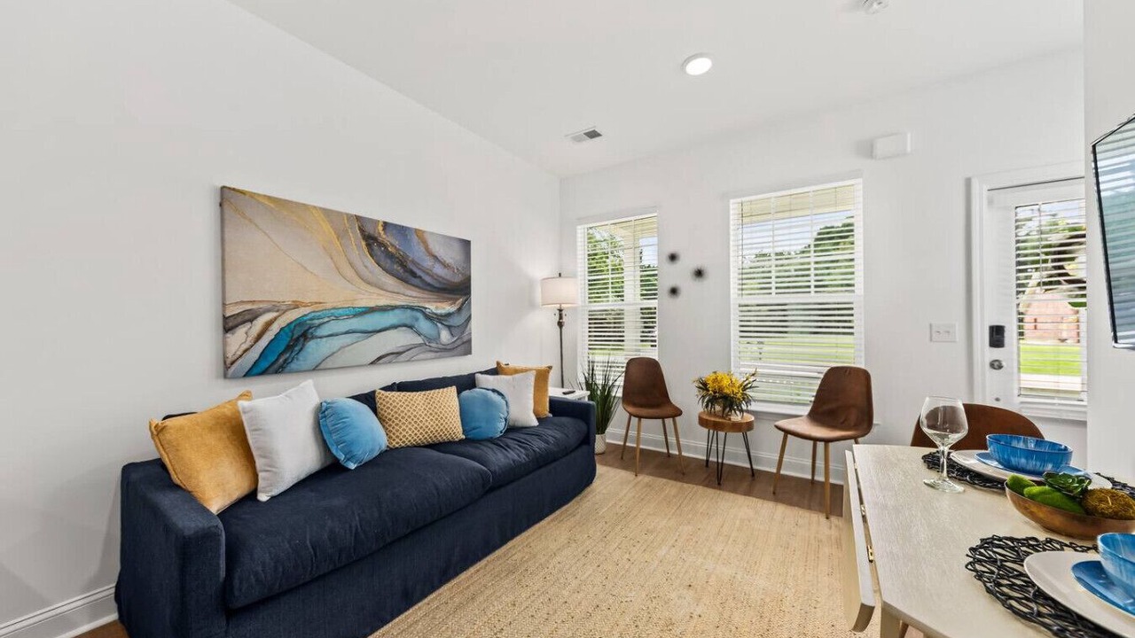 Photo of Livingroom in Goose Creek