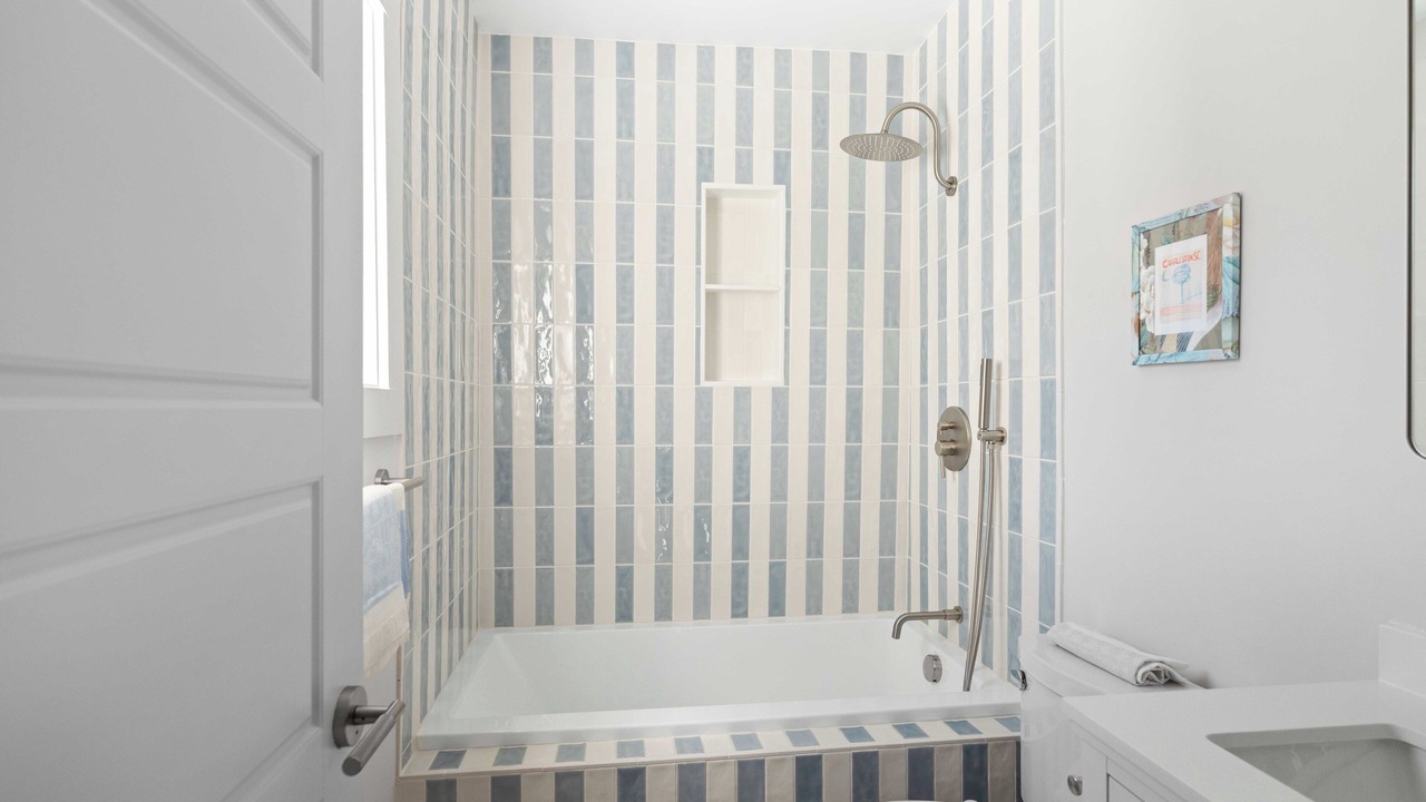 Photo of Bathroom in Cannonborough Elliotborough