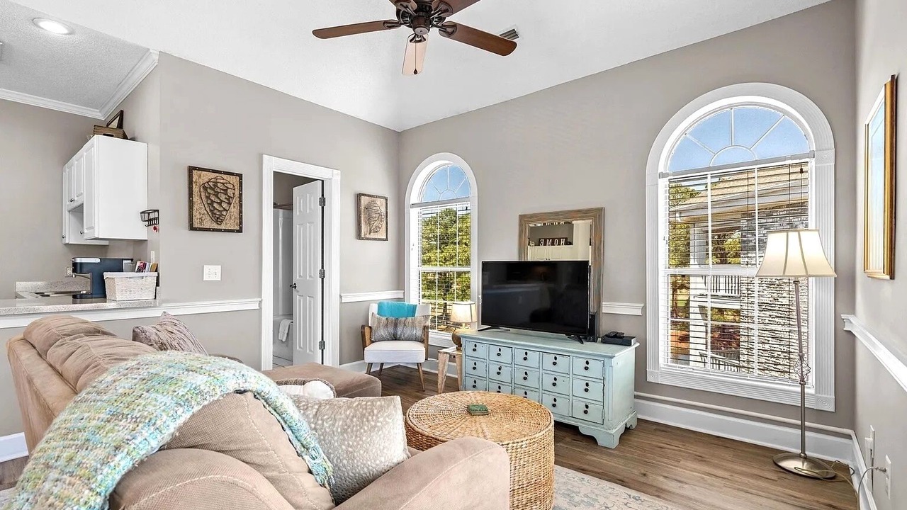 Photo of Livingroom in Central Myrtle Beach