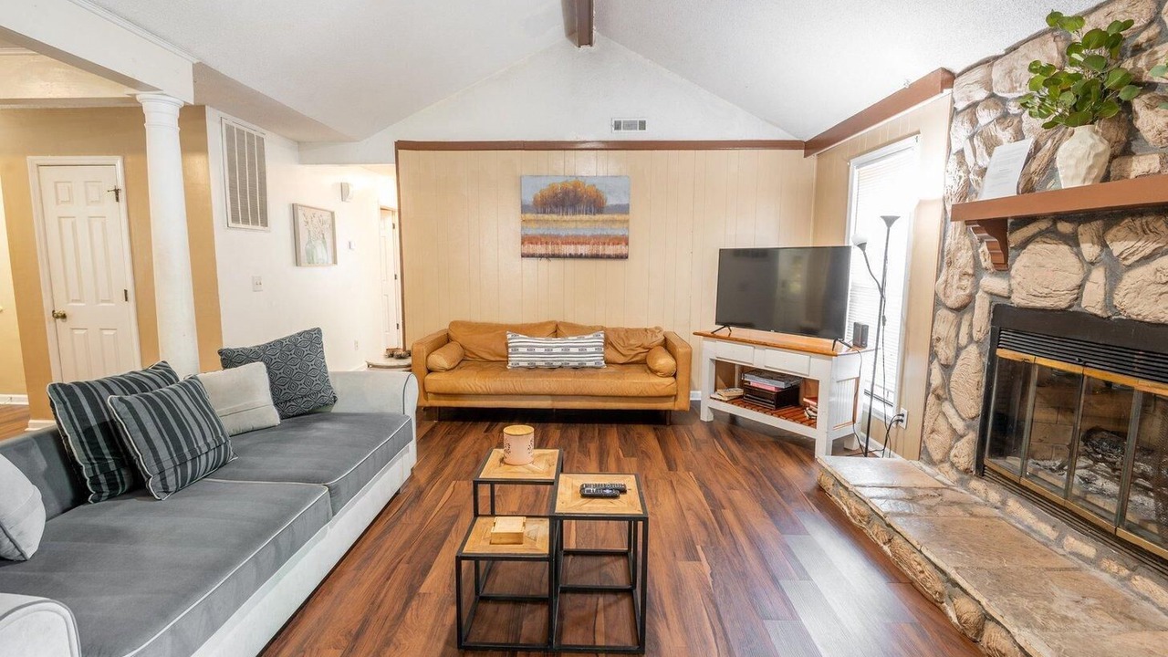 Photo of Livingroom in Ladson