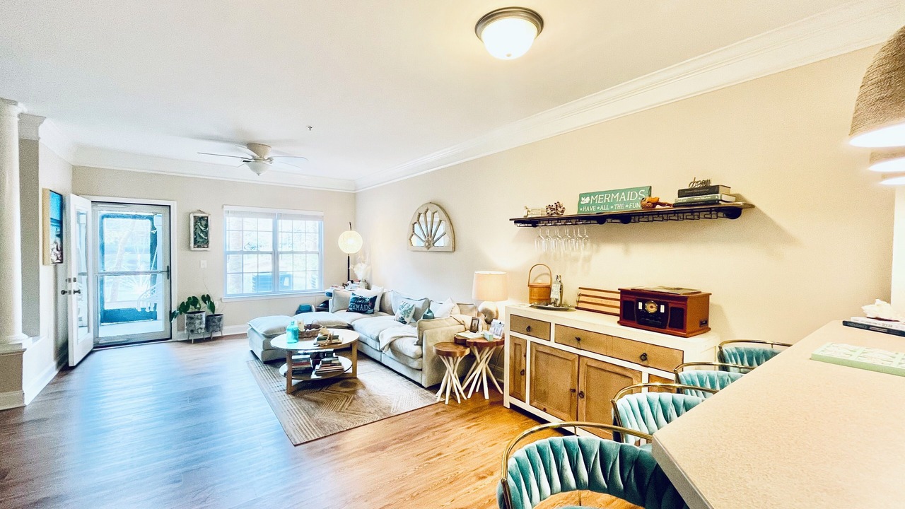 Photo of Livingroom in Mount Pleasant