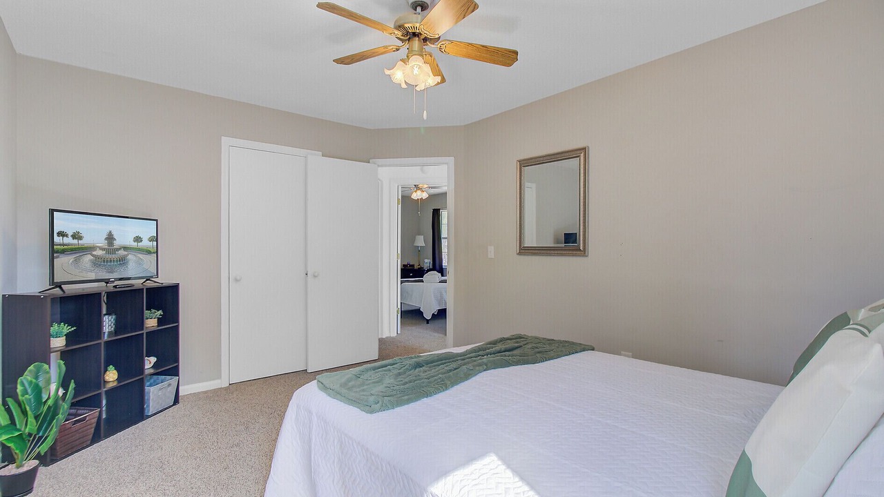 Photo of Bedroom in Summerville