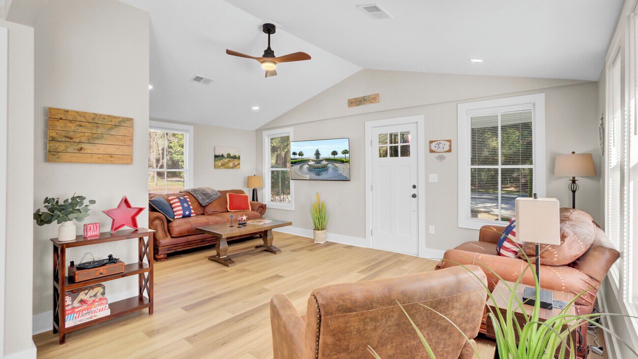 Photo of Livingroom in Johns Island