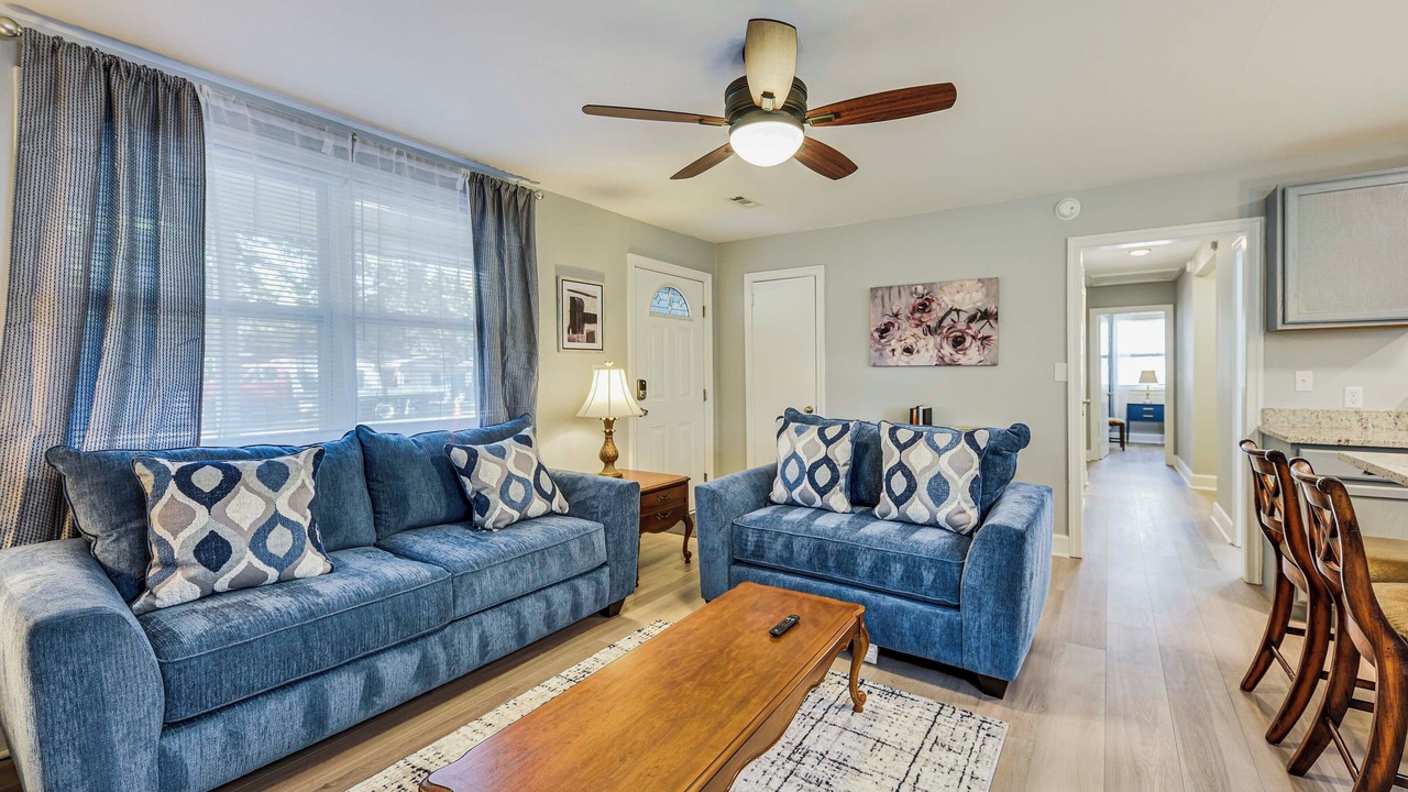 Photo of Livingroom in West Ashley