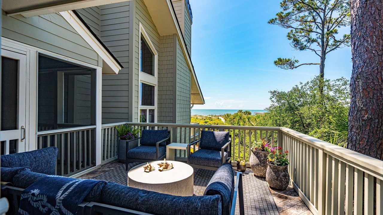 Photo of Patio Balcony in West Beach