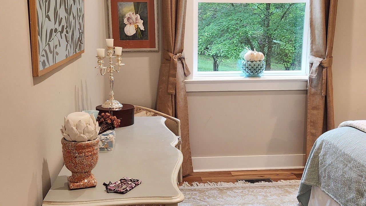 Photo of Bedroom in Belmont
