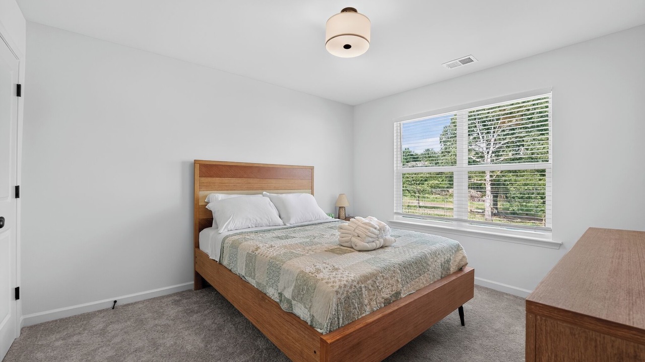 Photo of Bedroom in Toddville Road