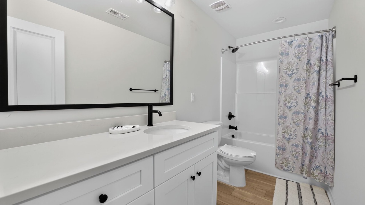 Photo of Bathroom in Toddville Road