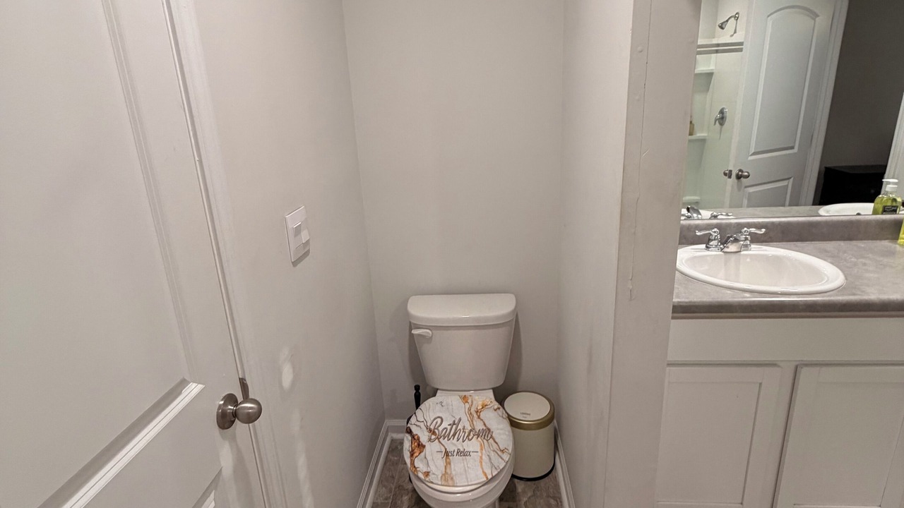 Photo of Bathroom in Peach Orchard