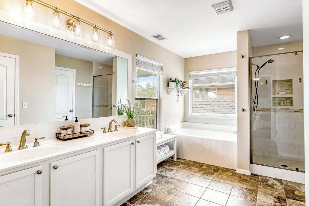 Photo of Bathroom in Port Wentworth
