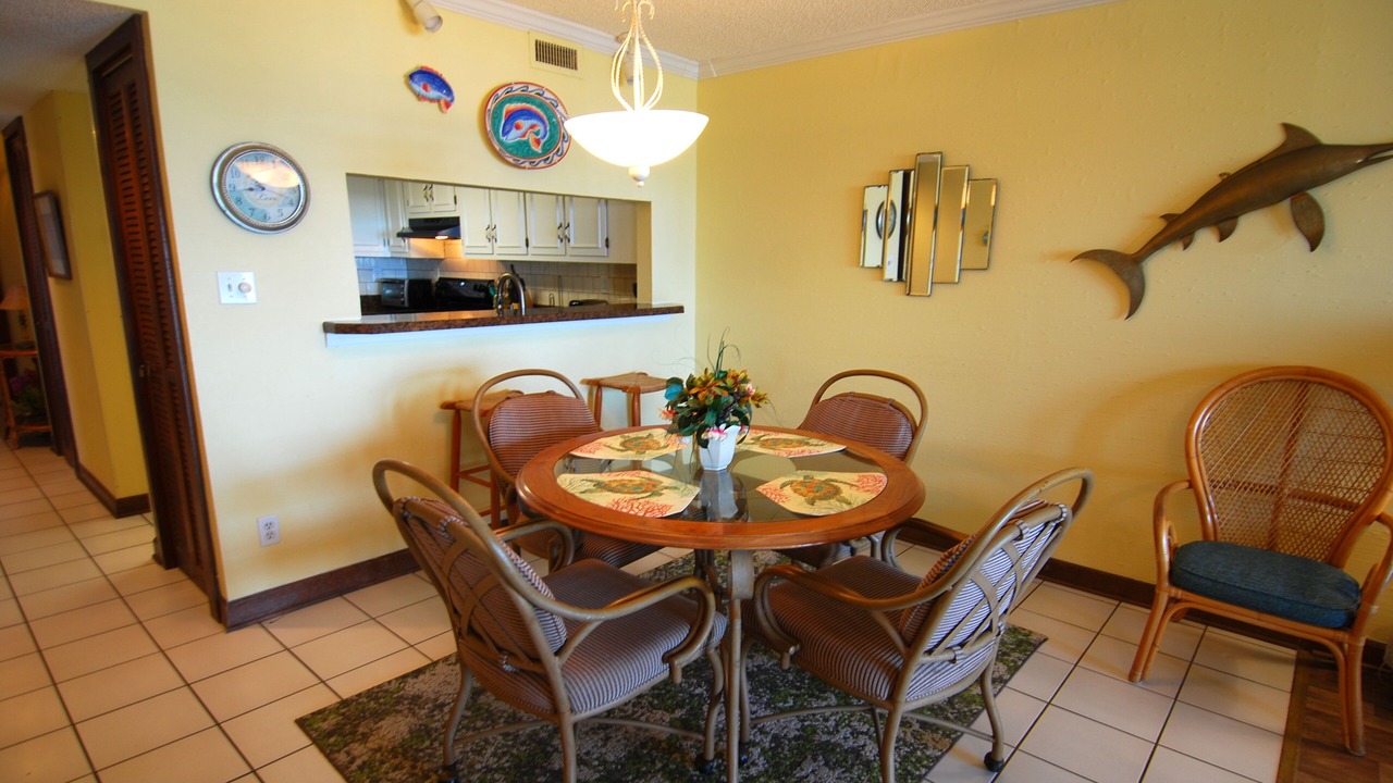 Photo of Livingroom in Arcadian Shores