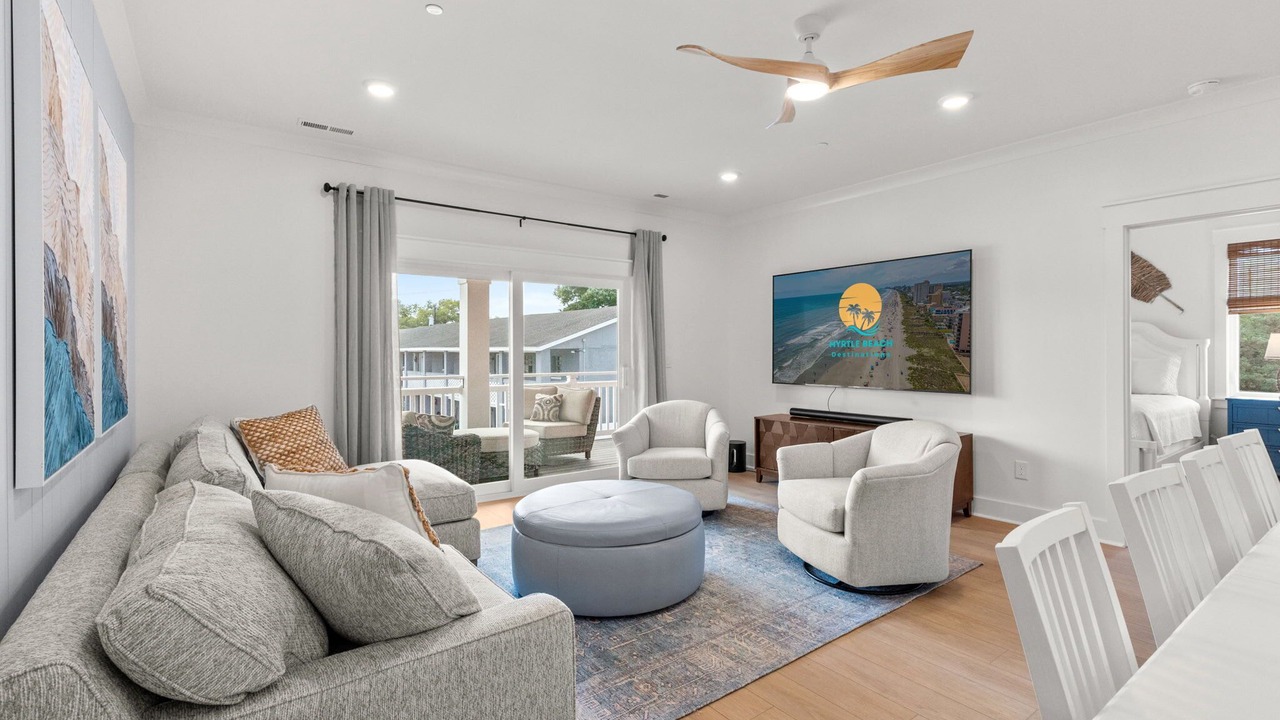 Photo of Livingroom in Atlantic Beach
