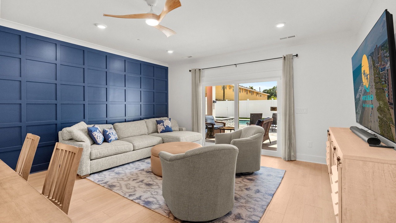 Photo of Livingroom in Atlantic Beach