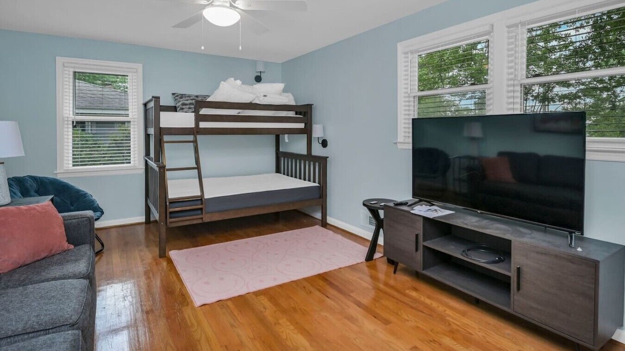 Photo of Bedroom in Cayce