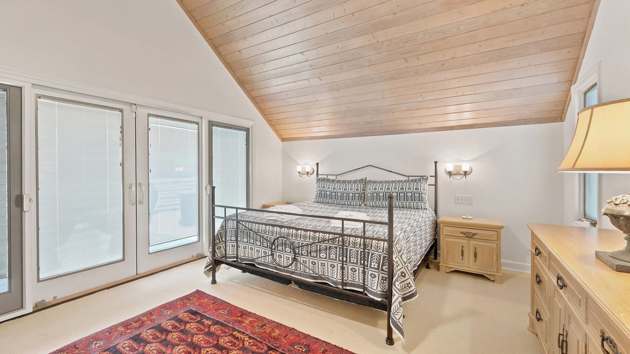 Photo of Bedroom in Debordieu Colony