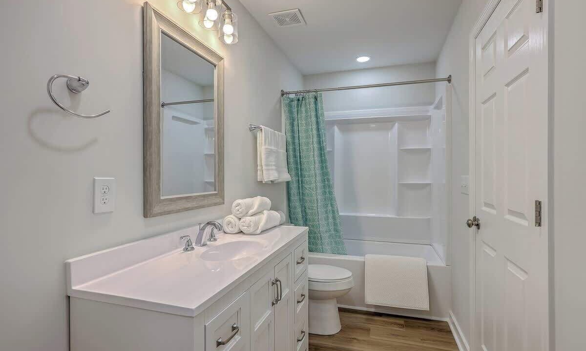 Photo of Bathroom in Hanahan